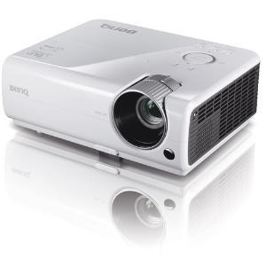 BenQ MP615P DLP / 800x600 / 2700 ANSI / 2600:1 / 31db / 2.6kg